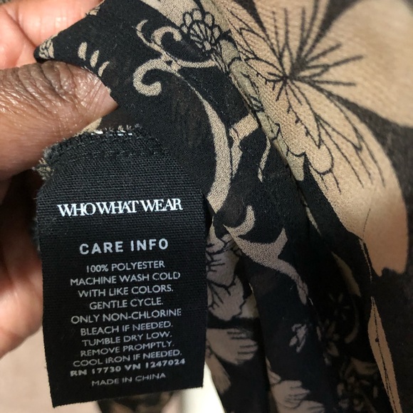 Who What Wear Sheer Print Ruffle Blouse - Picture 7 of 9